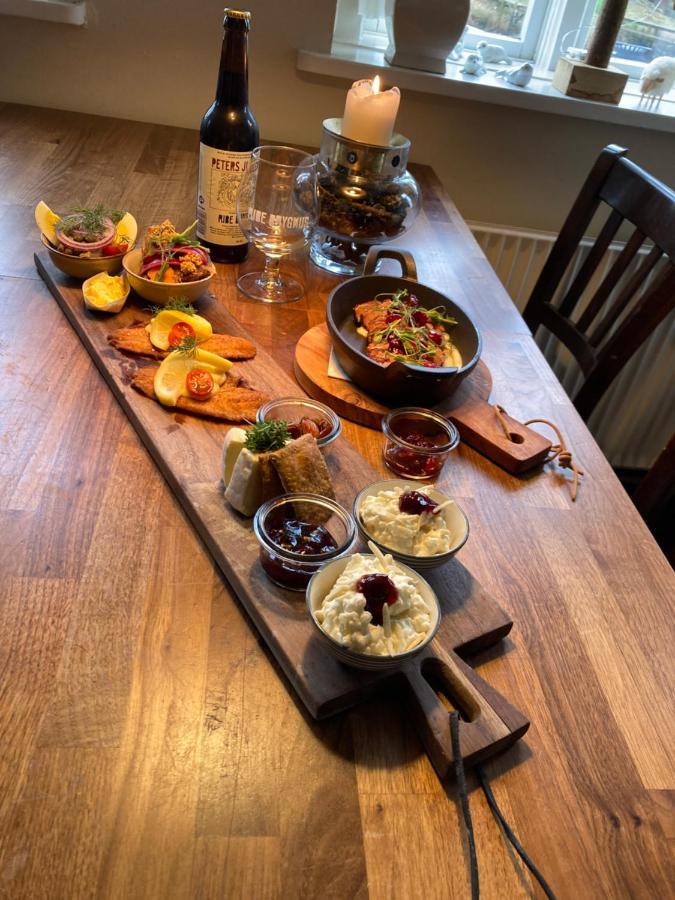 לינה וארוחת בוקר ריבה Restaurant Saelhunden מראה חיצוני תמונה