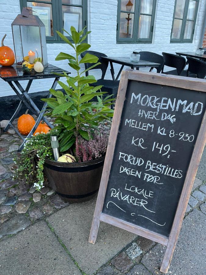 לינה וארוחת בוקר ריבה Restaurant Saelhunden מראה חיצוני תמונה