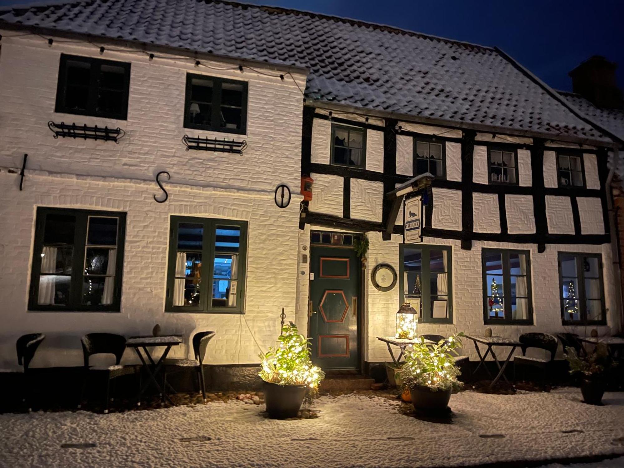 לינה וארוחת בוקר ריבה Restaurant Saelhunden מראה חיצוני תמונה